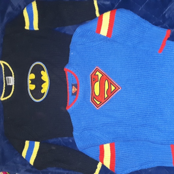 DC Comics~2 Sweaters - Picture 1 of 12